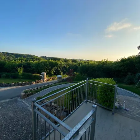 Hazel View * 번베그