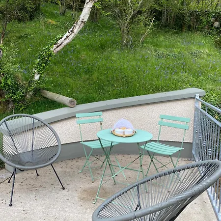 Hazel View 번베그