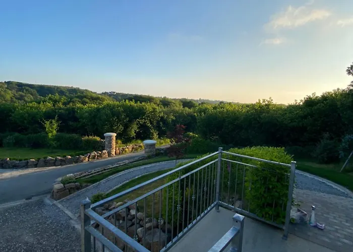 Hazel View * Банбег